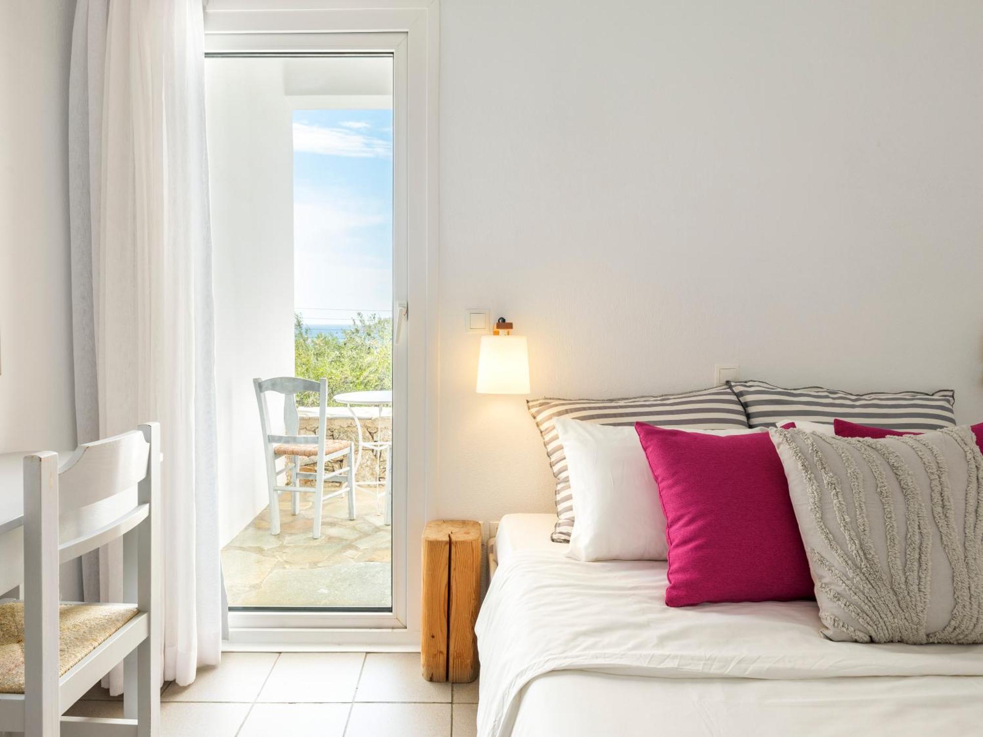 Baybees Sea View Residence プラティス・ヤロス エクステリア 写真