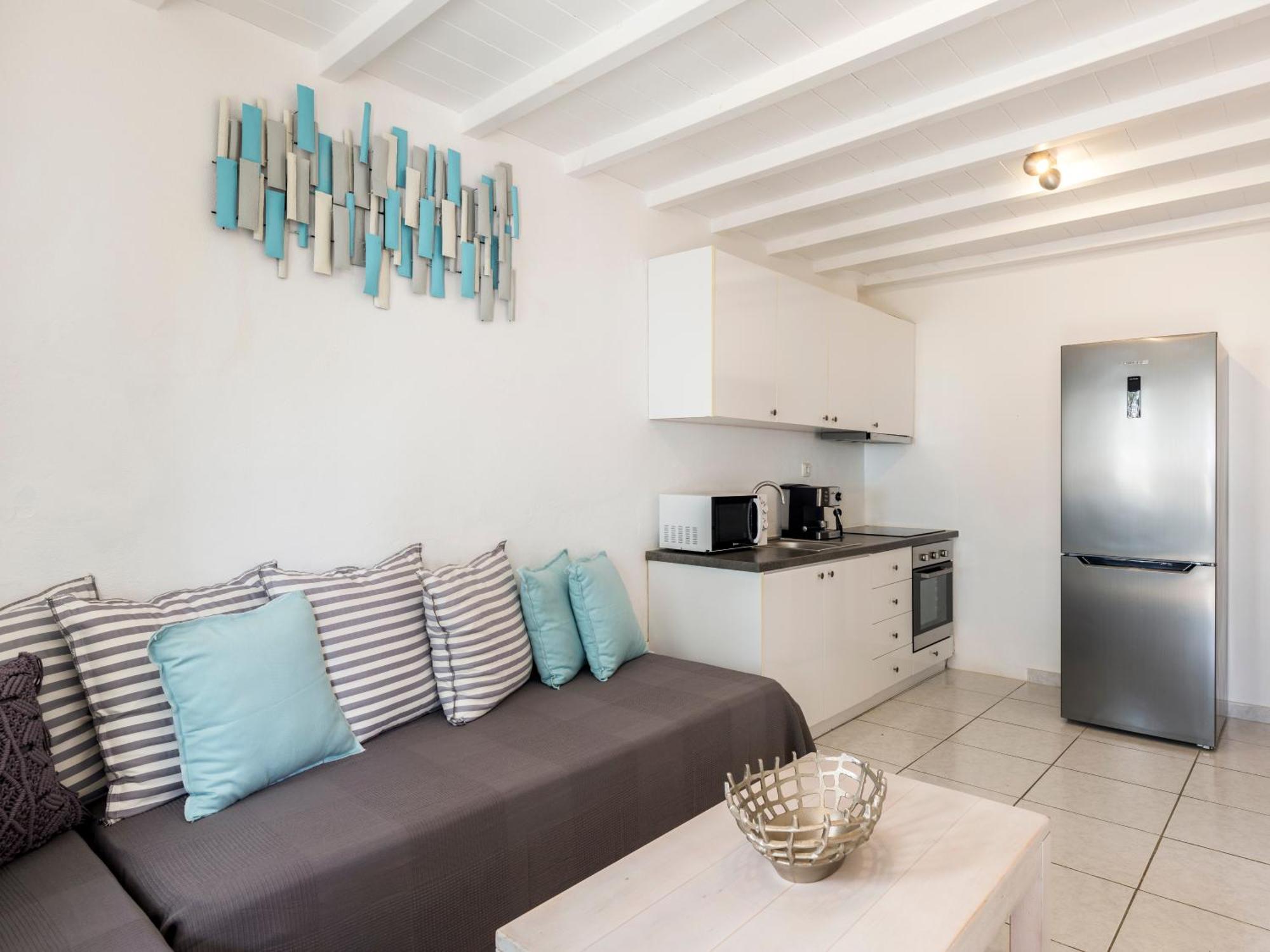 Baybees Sea View Residence プラティス・ヤロス エクステリア 写真